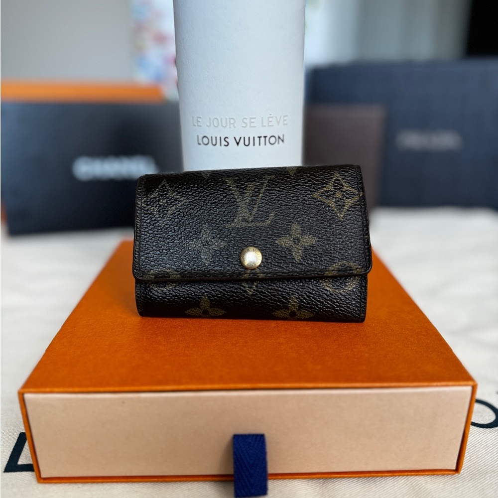 Louis Vuitton Key Case